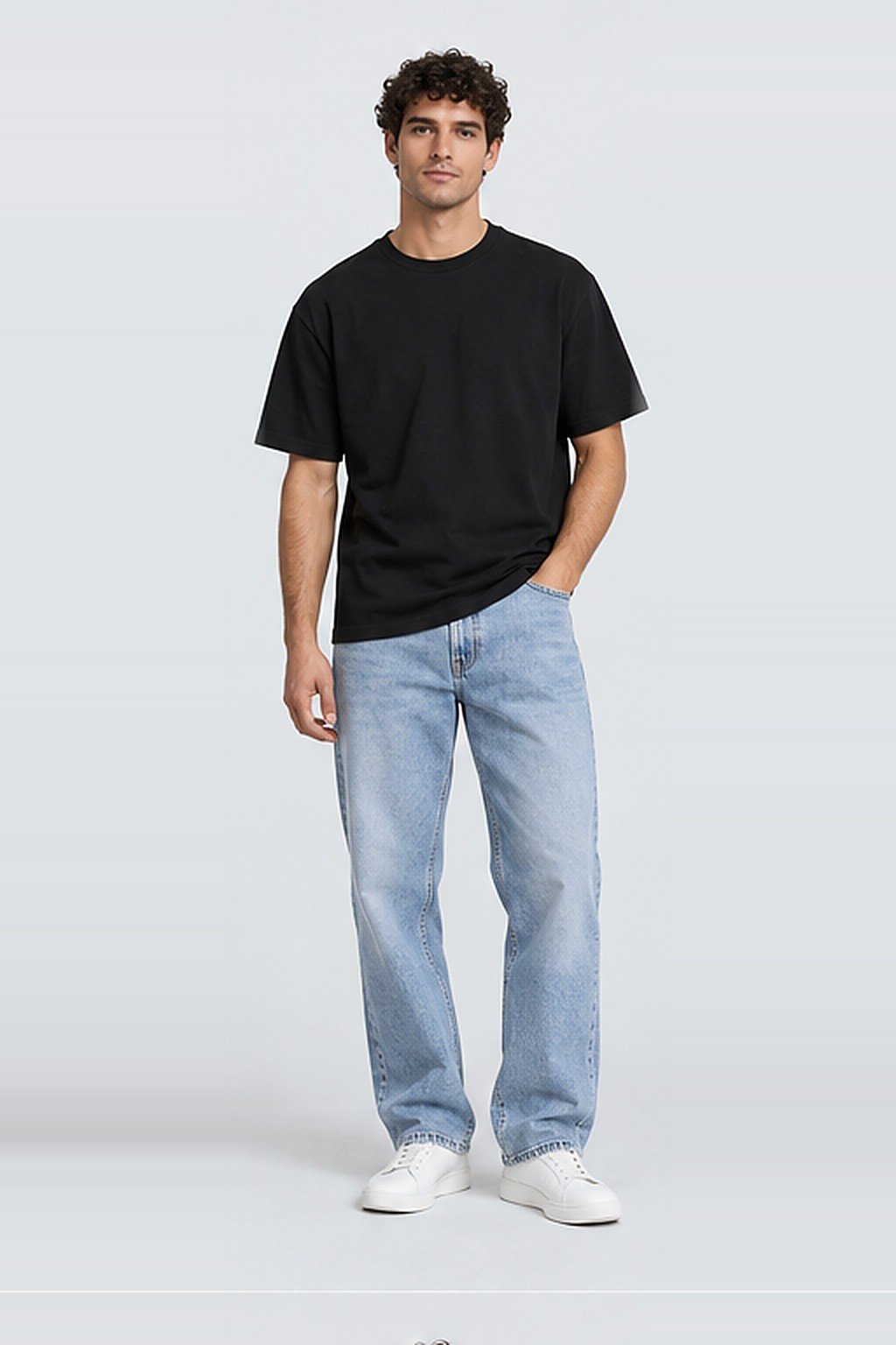 Straight Leg Jeans – Light Wash