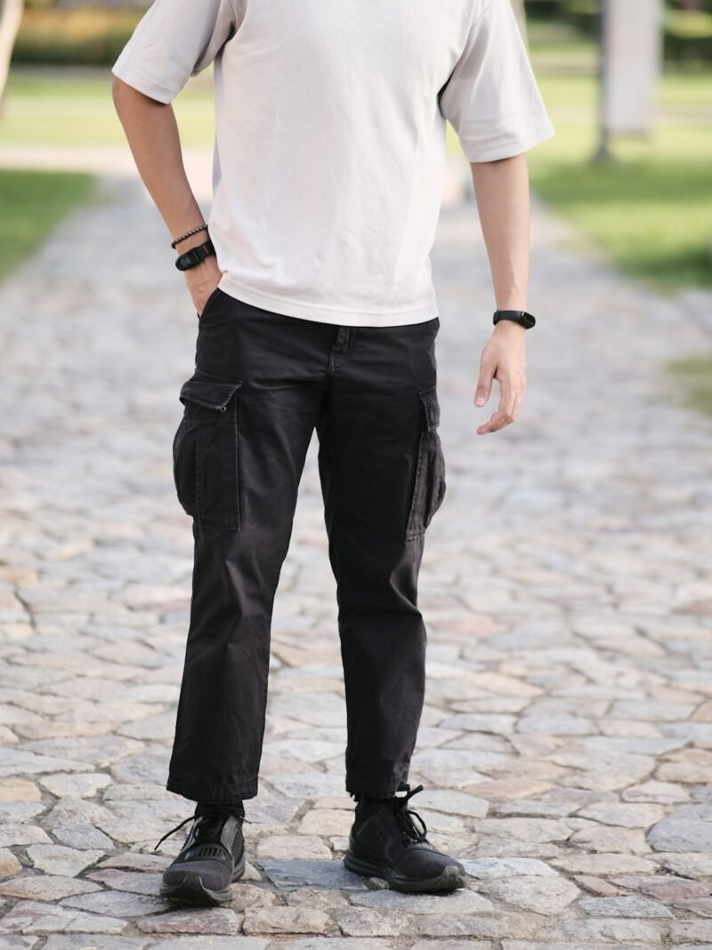 utility cargo trousers black